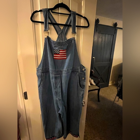 🇺🇸Americana Cropped Denim Overalls, 4th of July, size Large - Picture 1 of 8